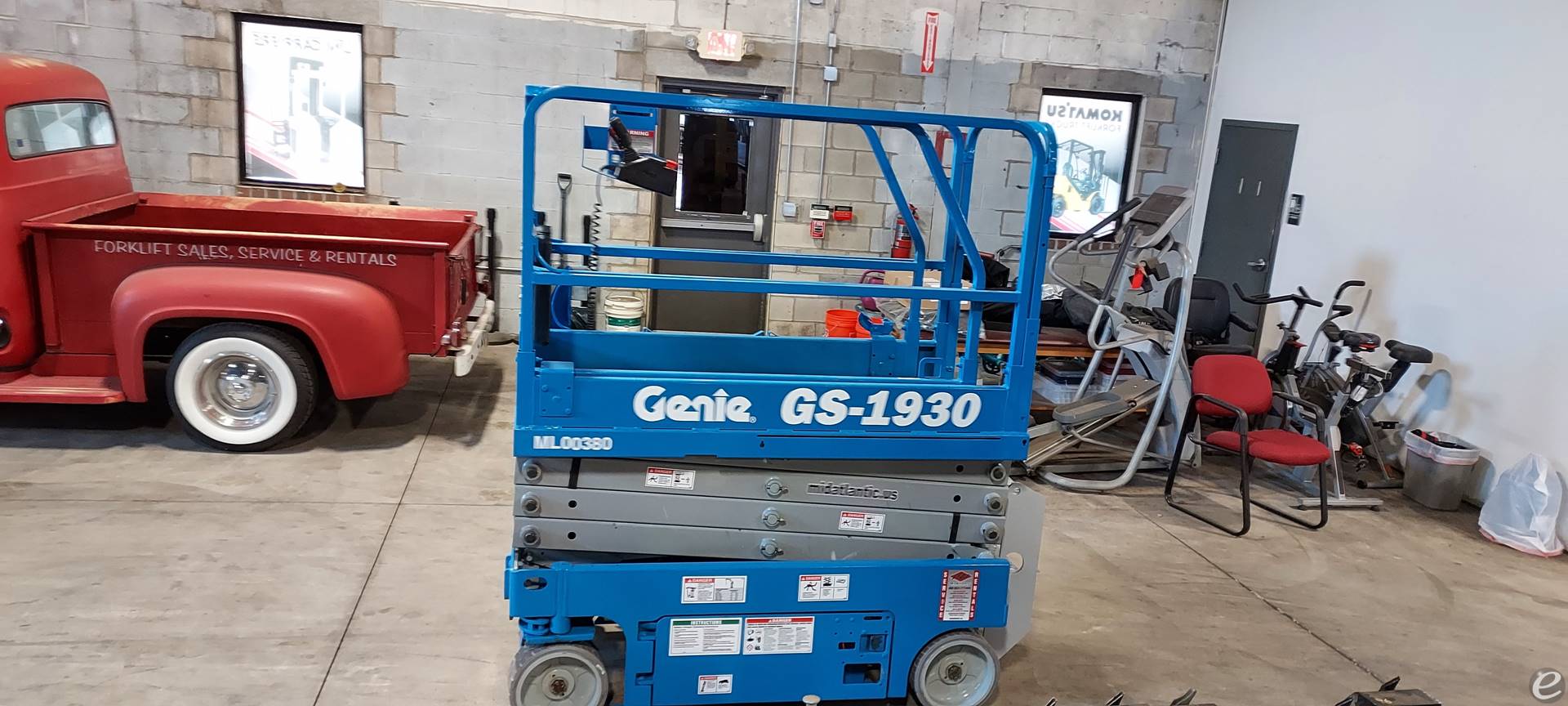 2014 Genie GS-1930 Electric Scissor...