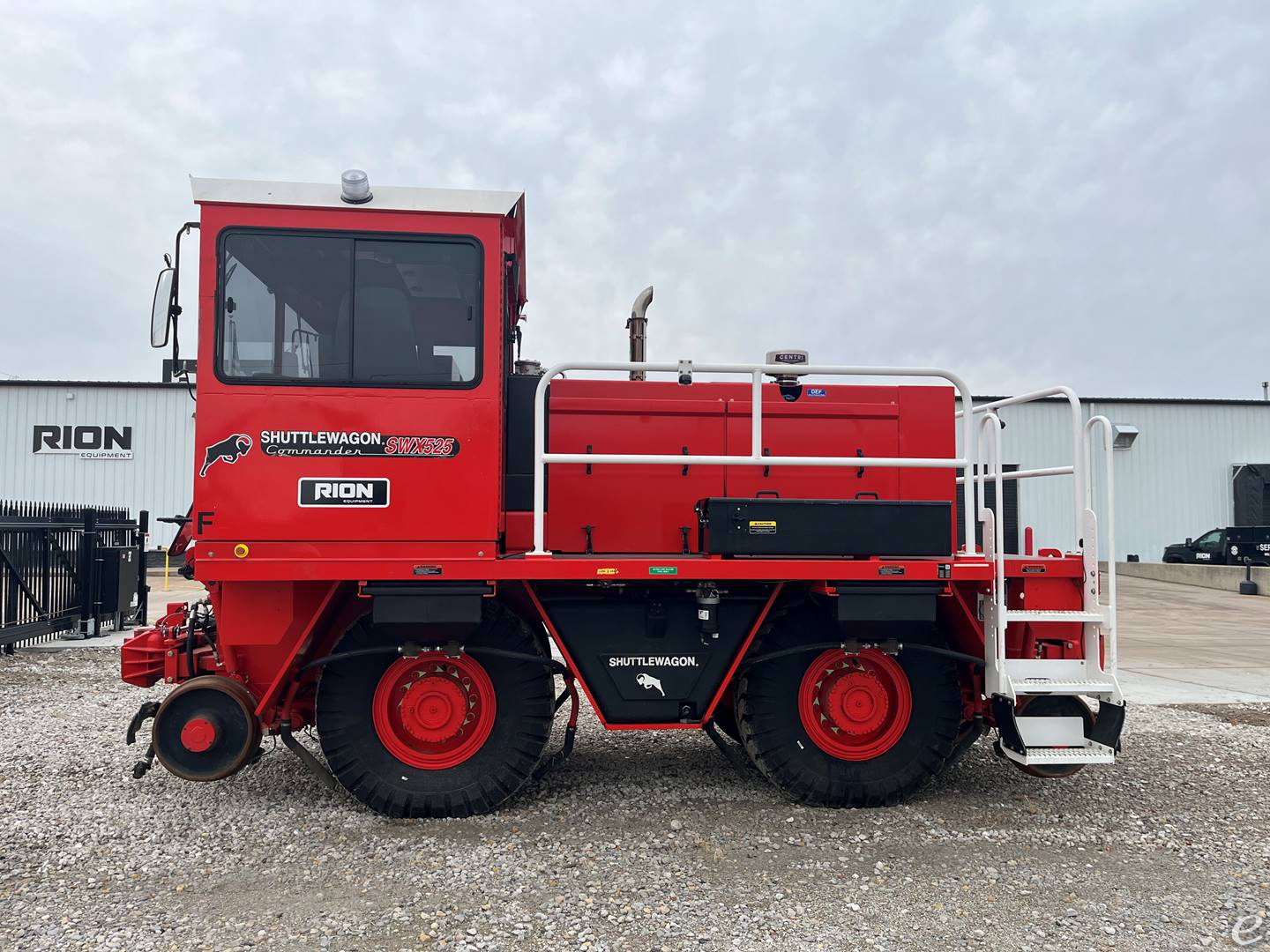 2022 Shuttlewagon SWX525