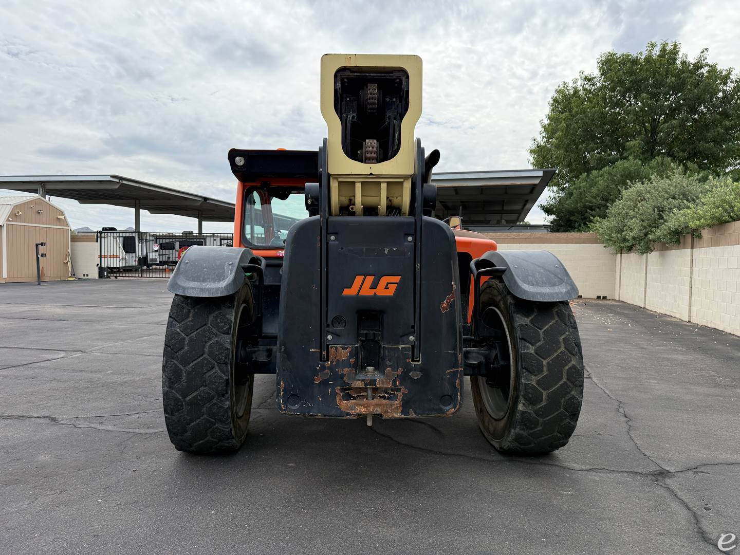 2017 JLG 1255