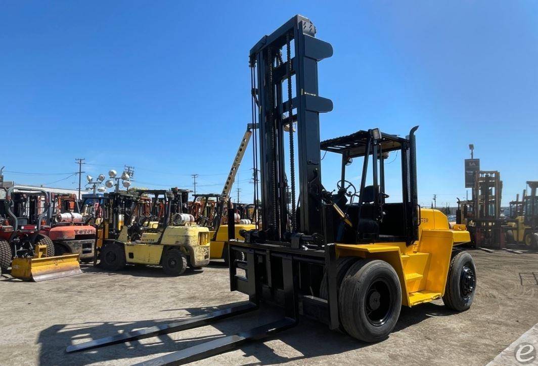 2000 Hyster H210XL Diesel Forklift - 123Forklift
