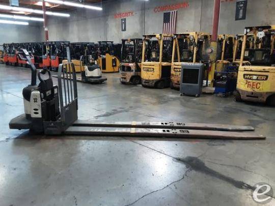 2008 Crown PE4500-80 Electric Forkl...