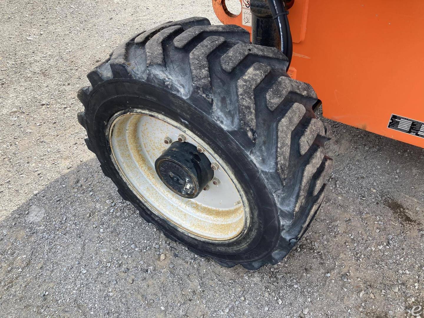 2015 JLG 660SJ
