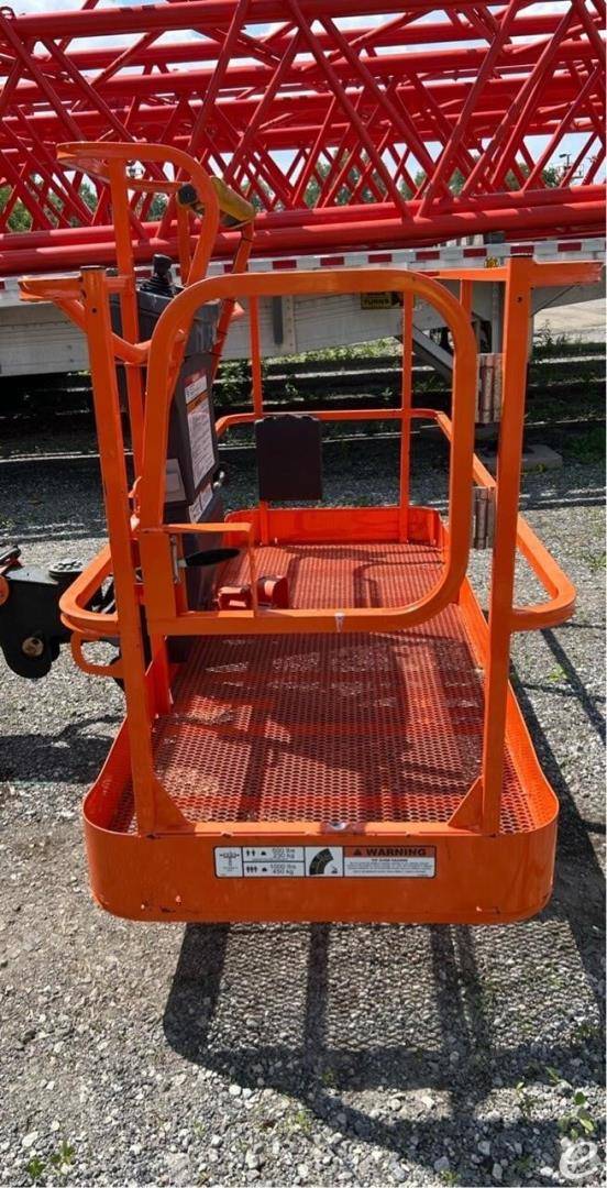 2016 JLG 400S