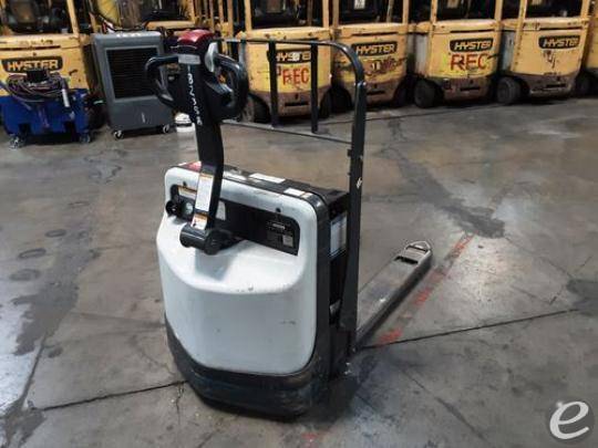 2018 Unicarriers WLXT2W7S22V Electric Forklift - 123Forklift