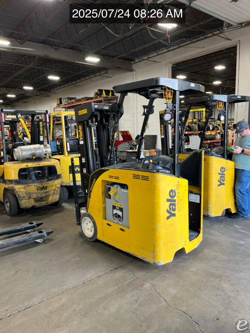 2017 Yale ESC040AD