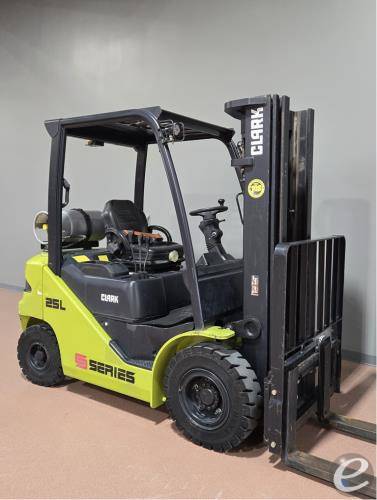 2021 Clark S25CL