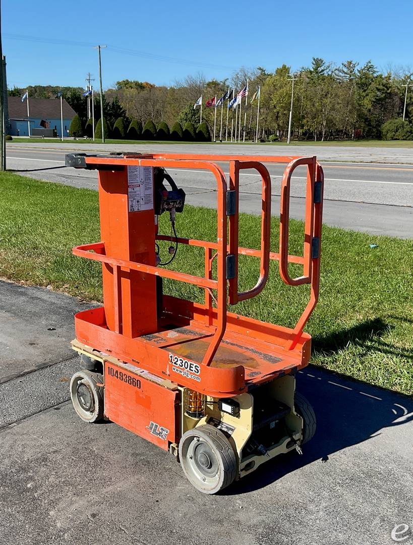 2016 JLG 1230ES