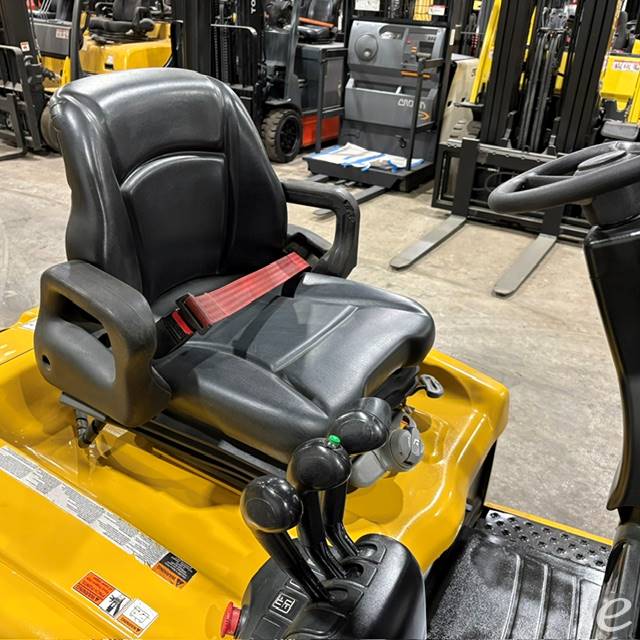 2022 Yale ERP040VT