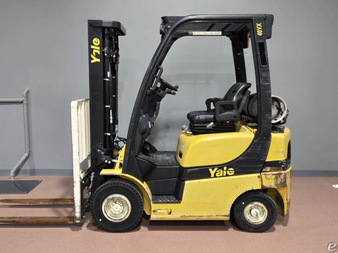 2018 Yale GLP040SVX LP Gas Forklift...
