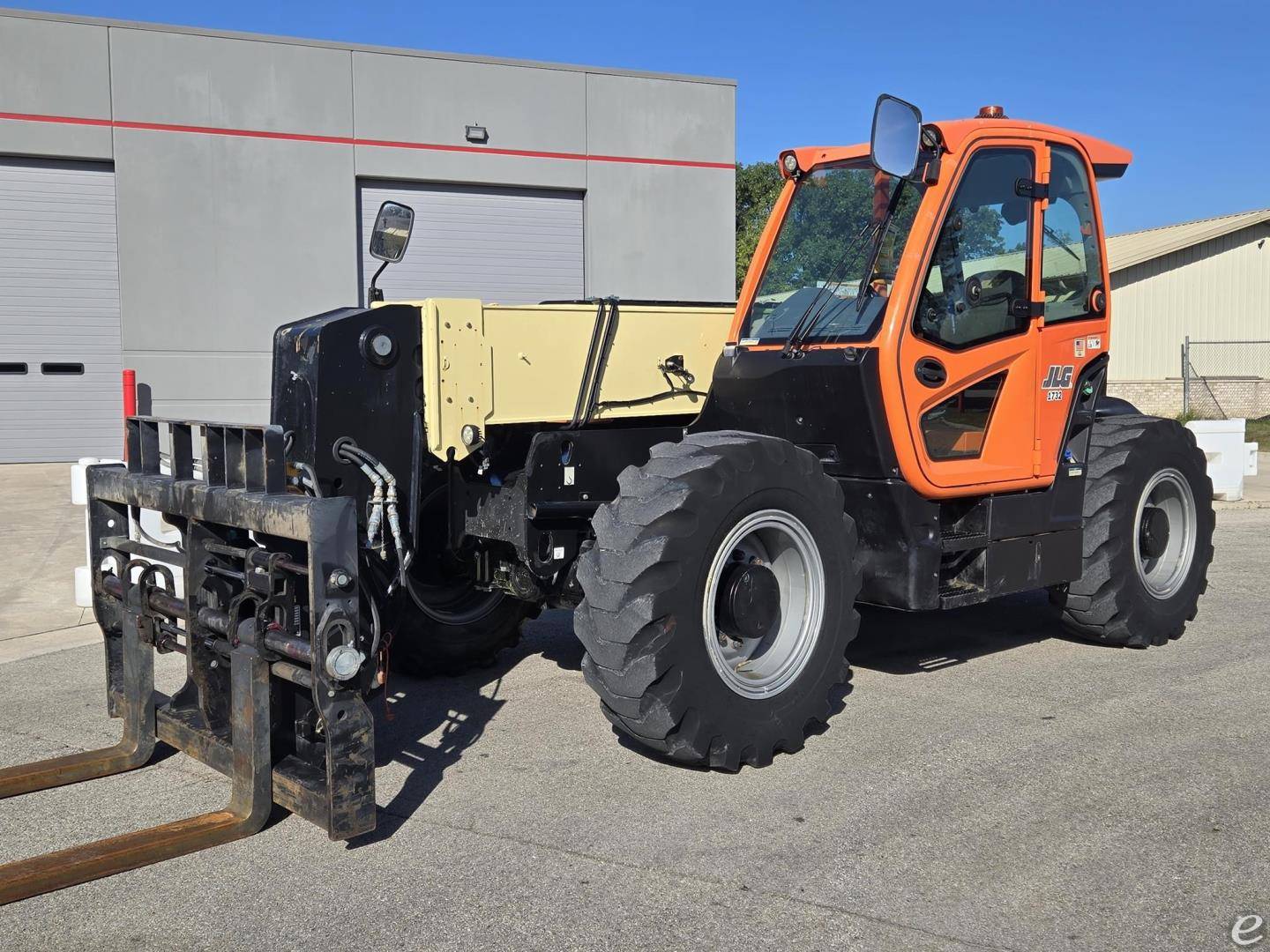 2020 JLG 1732
