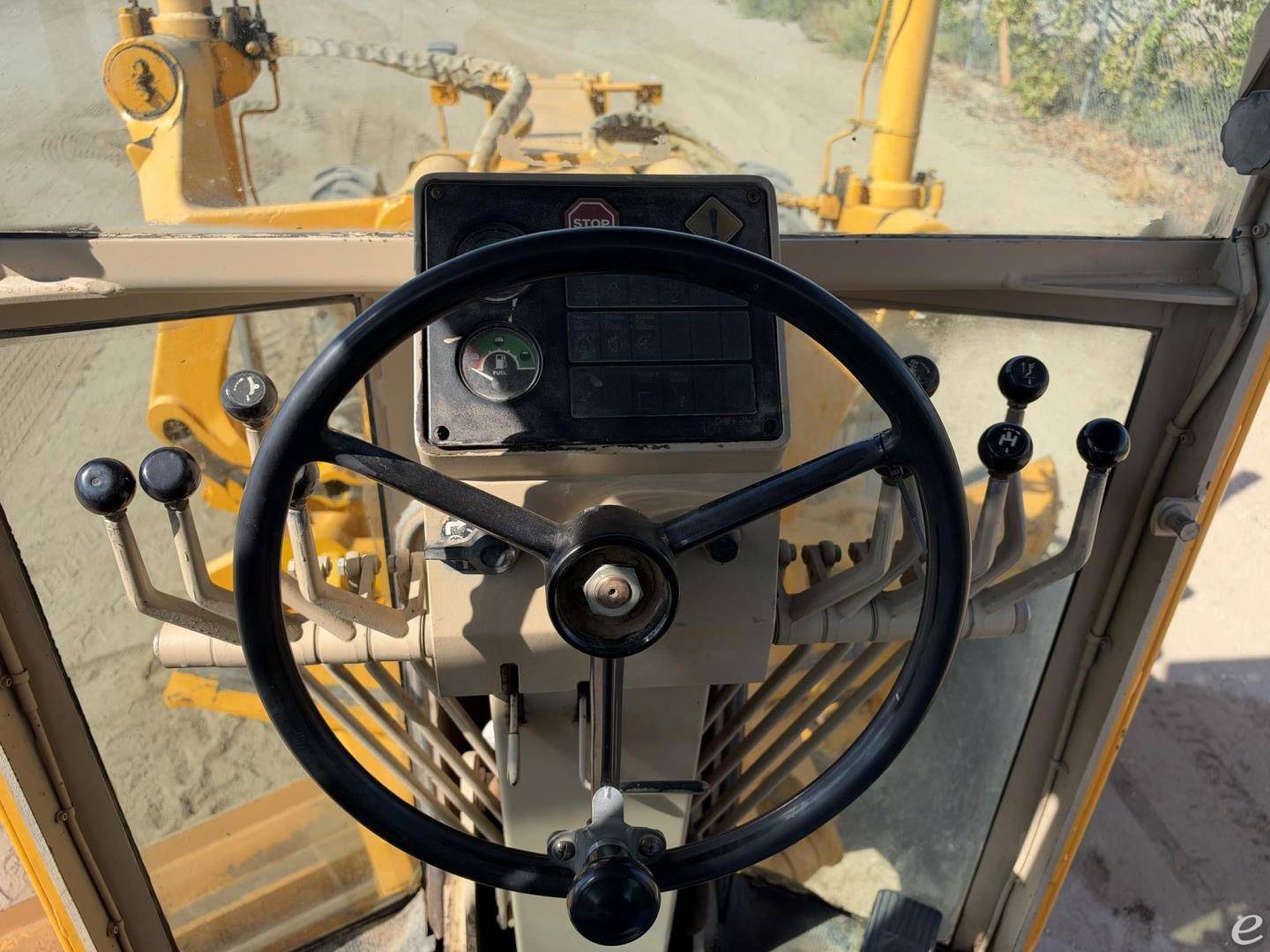 1992 John Deere 670B