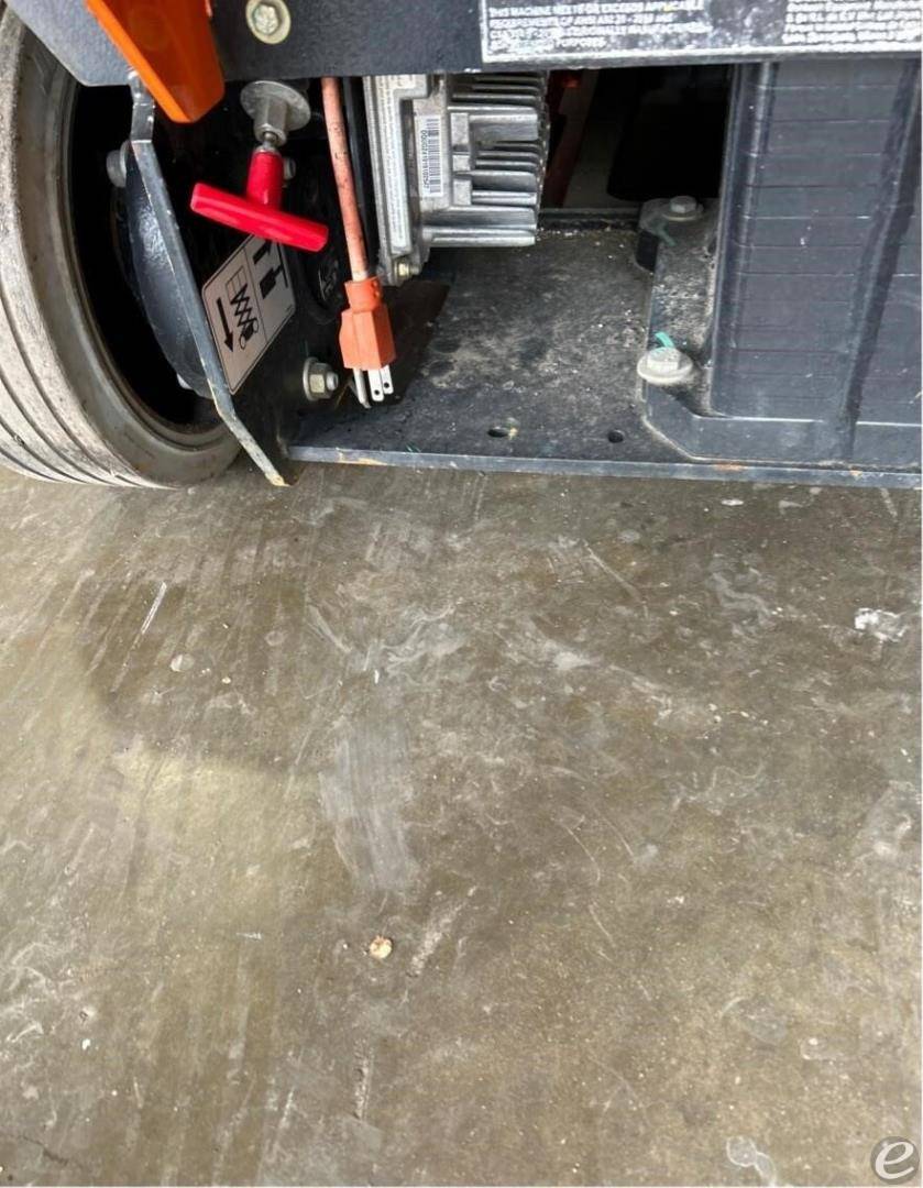 2021 JLG R1932i