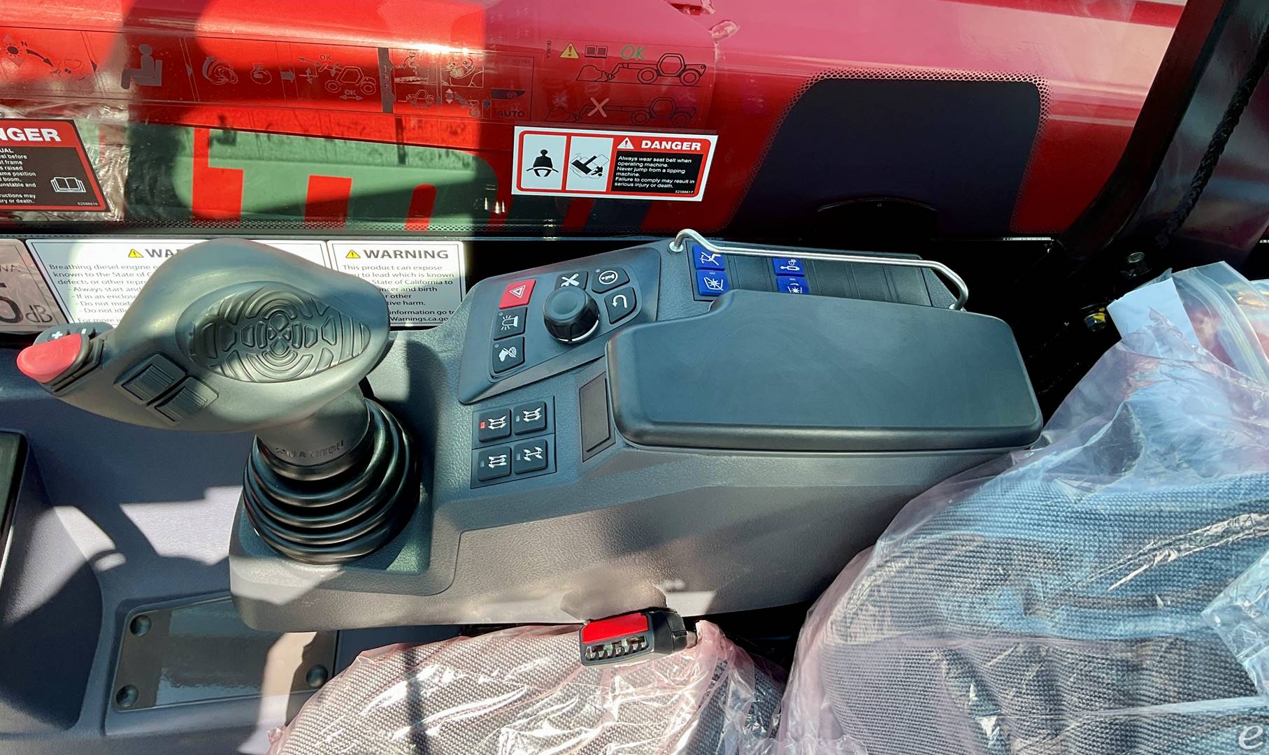 2026 Manitou MHT 790