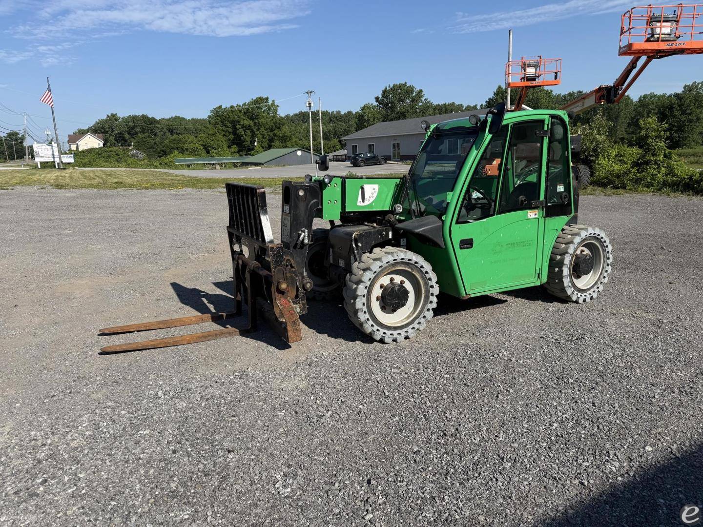 2017 JLG G5-18A