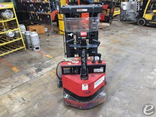 2017 Raymond RSS40