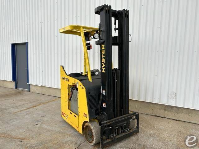 2016 Hyster E35HSD3 Electric Forklift - 123Forklift