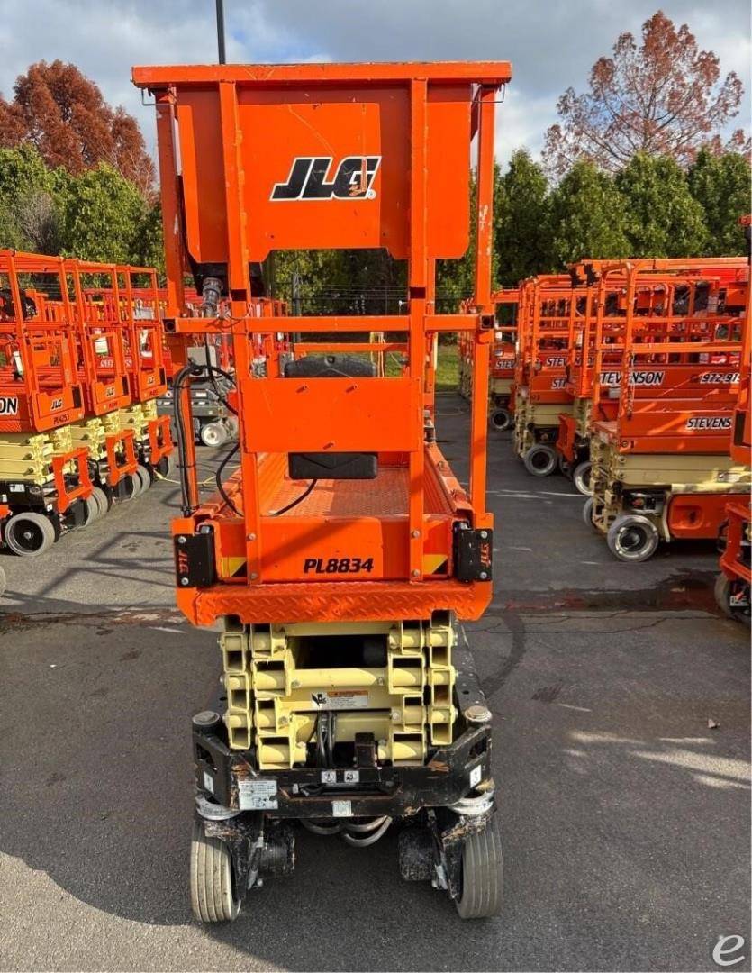 2021 JLG R1932i