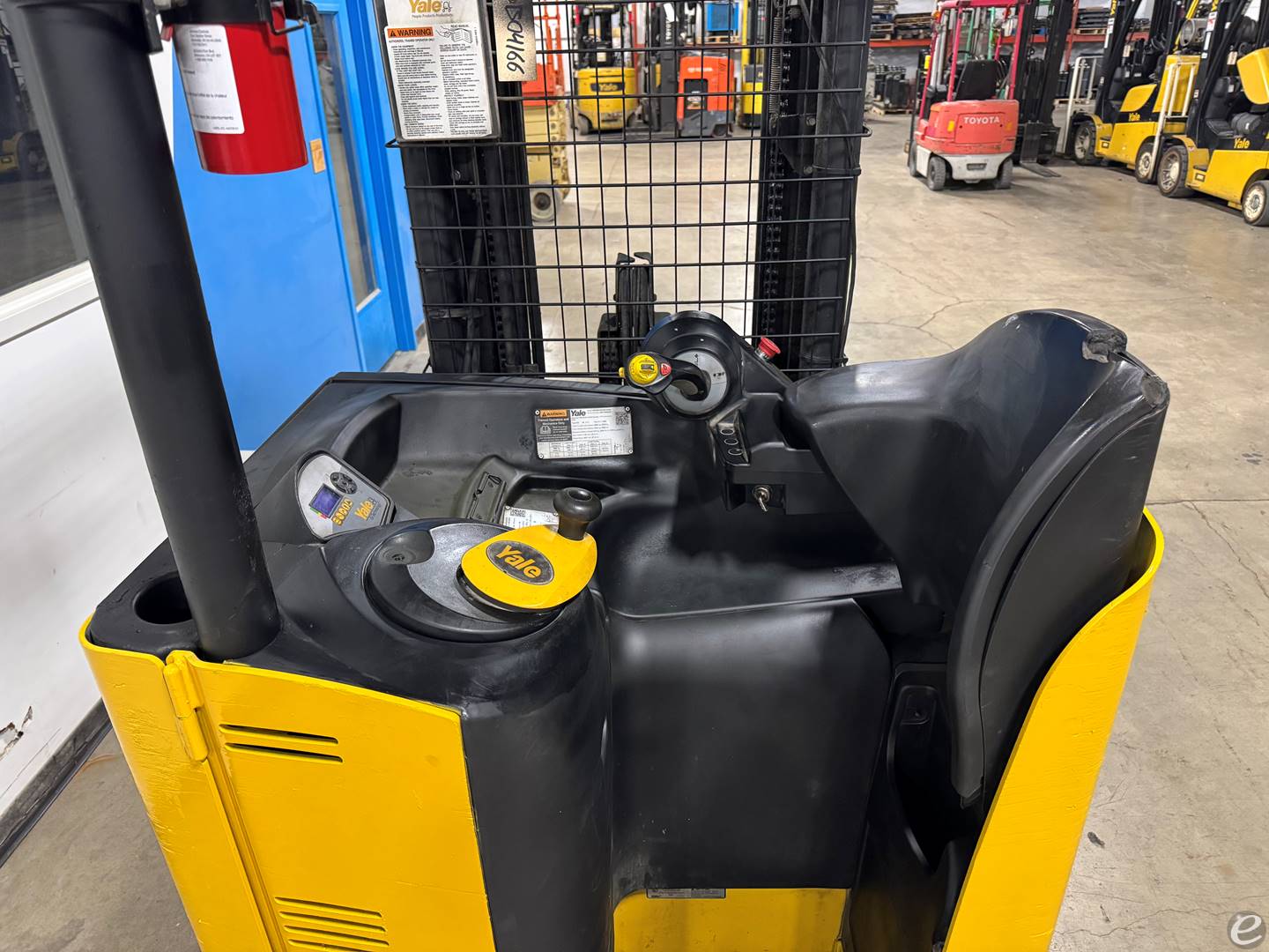 2019 Yale NR045EB