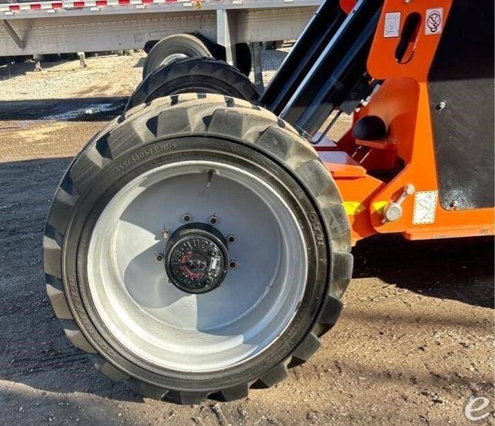 2021 JLG 670SJ