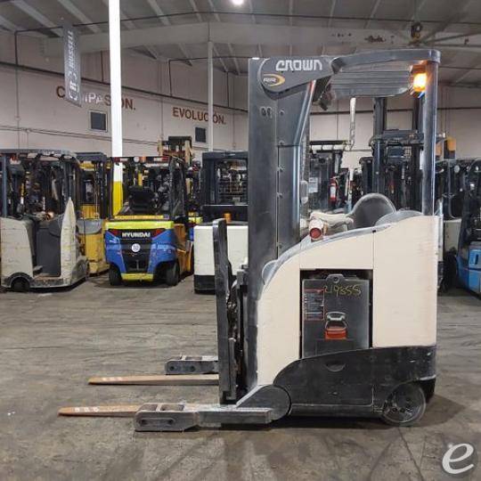 2019 Crown RR5725-45