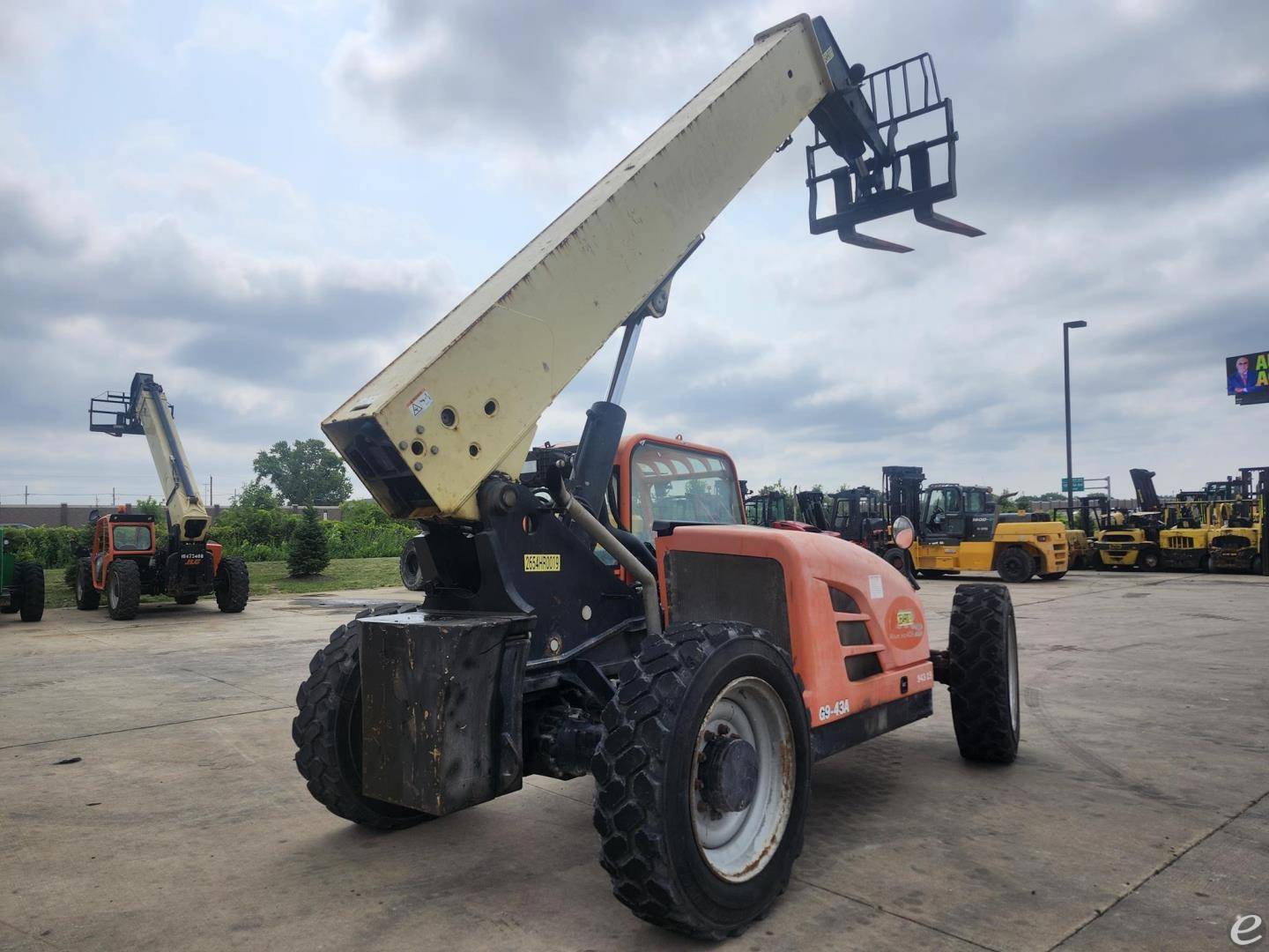 2015 JLG G9-43A