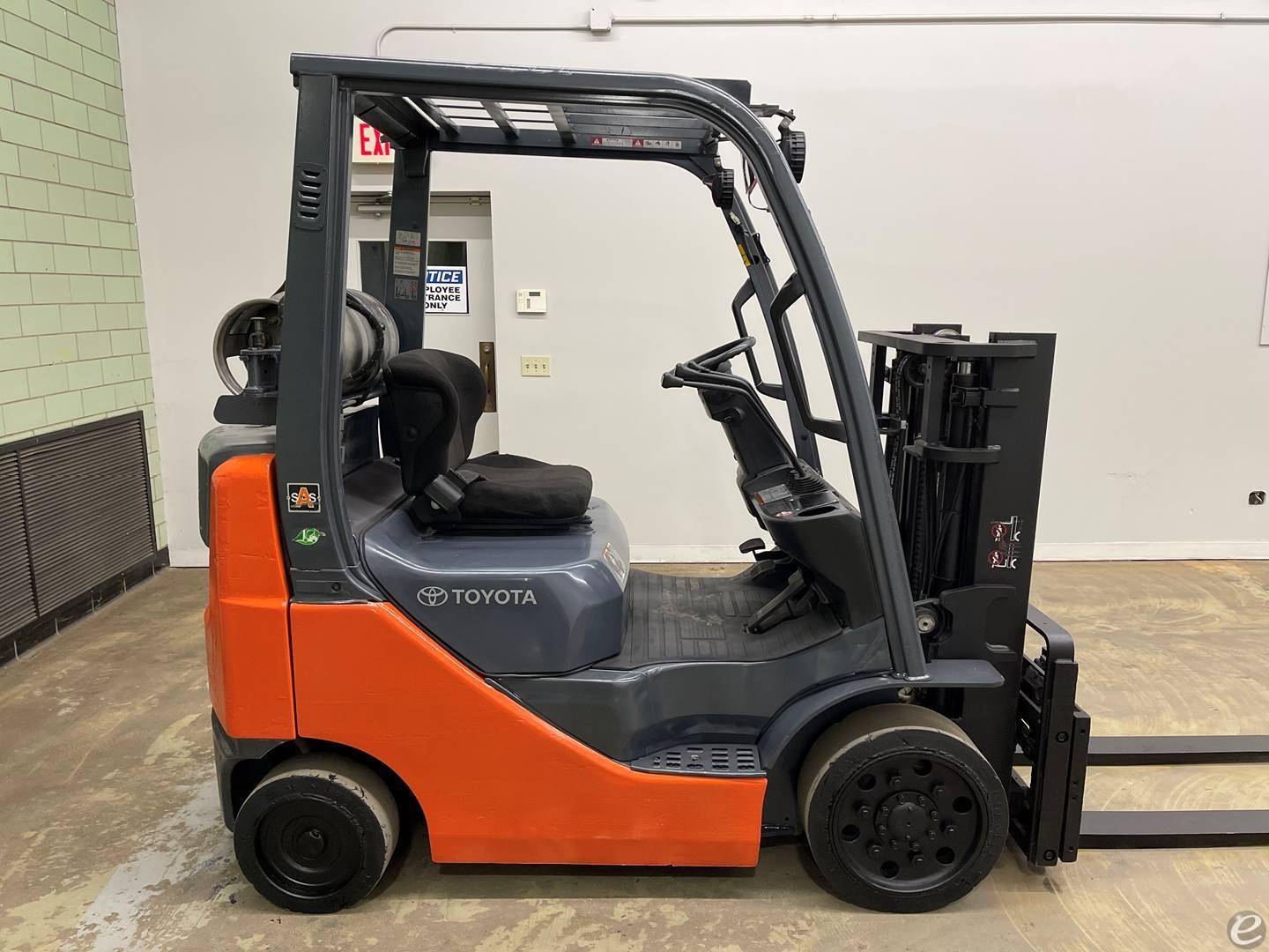 2010 Toyota 8FGCU20 LP Gas Forklift...