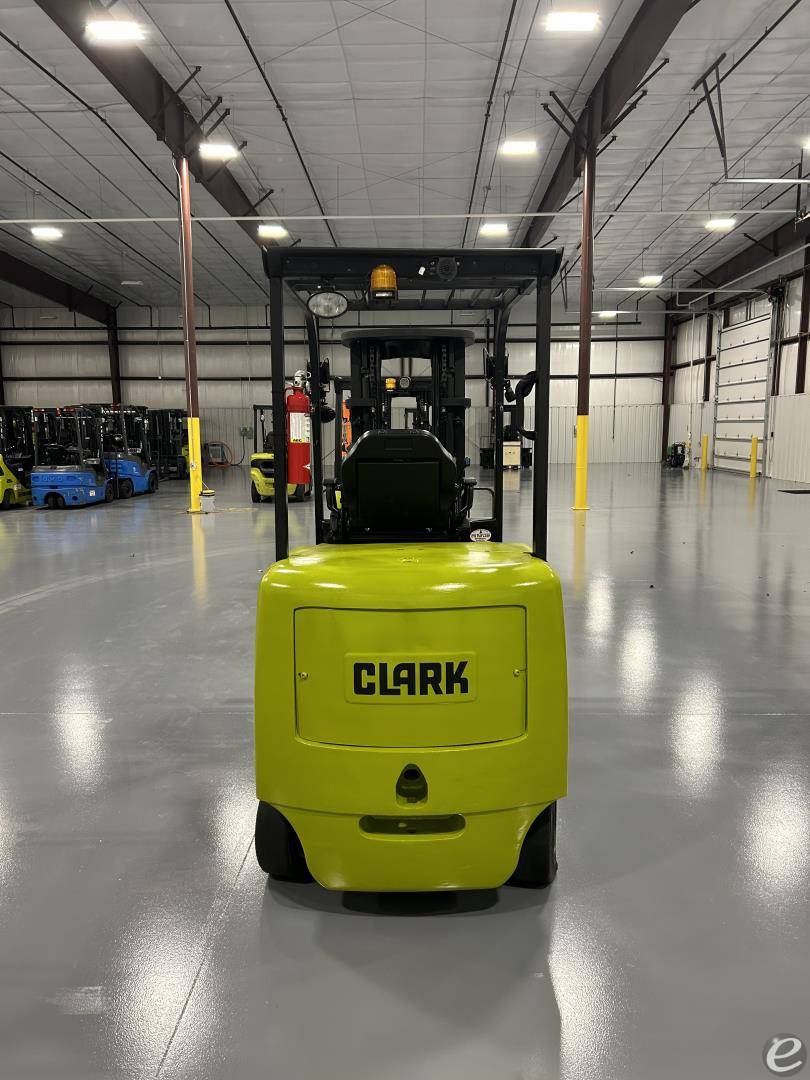 2018 Clark ECX32