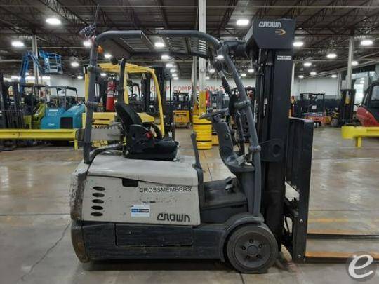 2016 Crown SC5245-40 Electric Forkl...