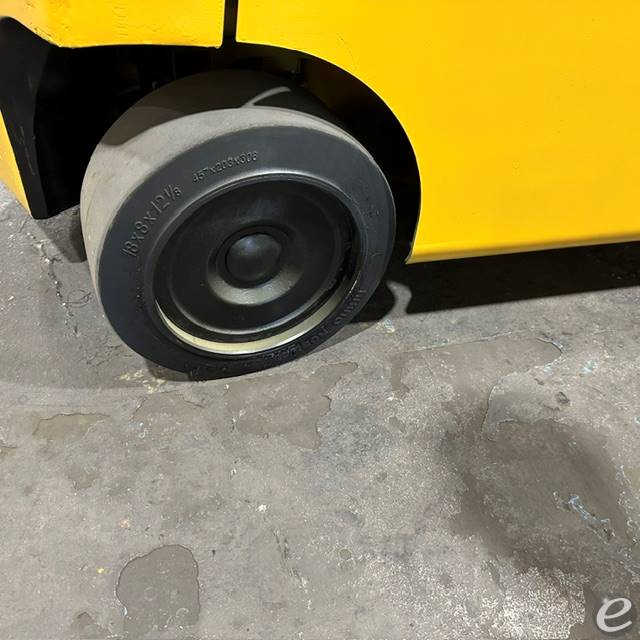 2021 Yale GLC120SVX
