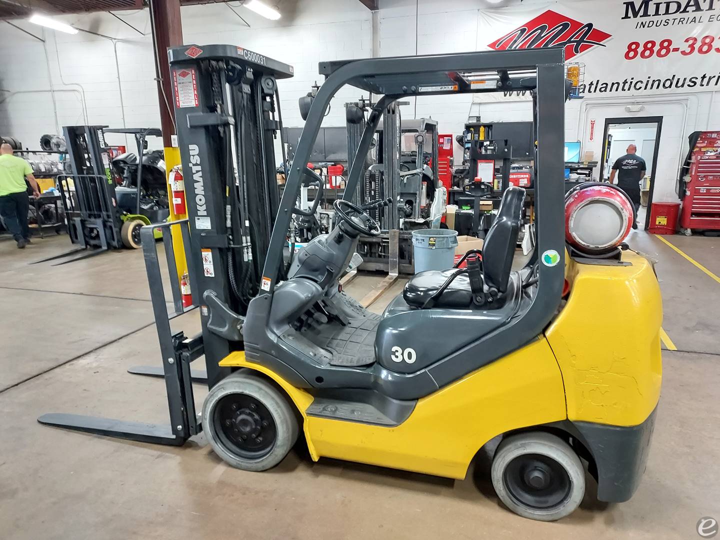 2016 Komatsu FG30SHT-16 LP Gas Fork...