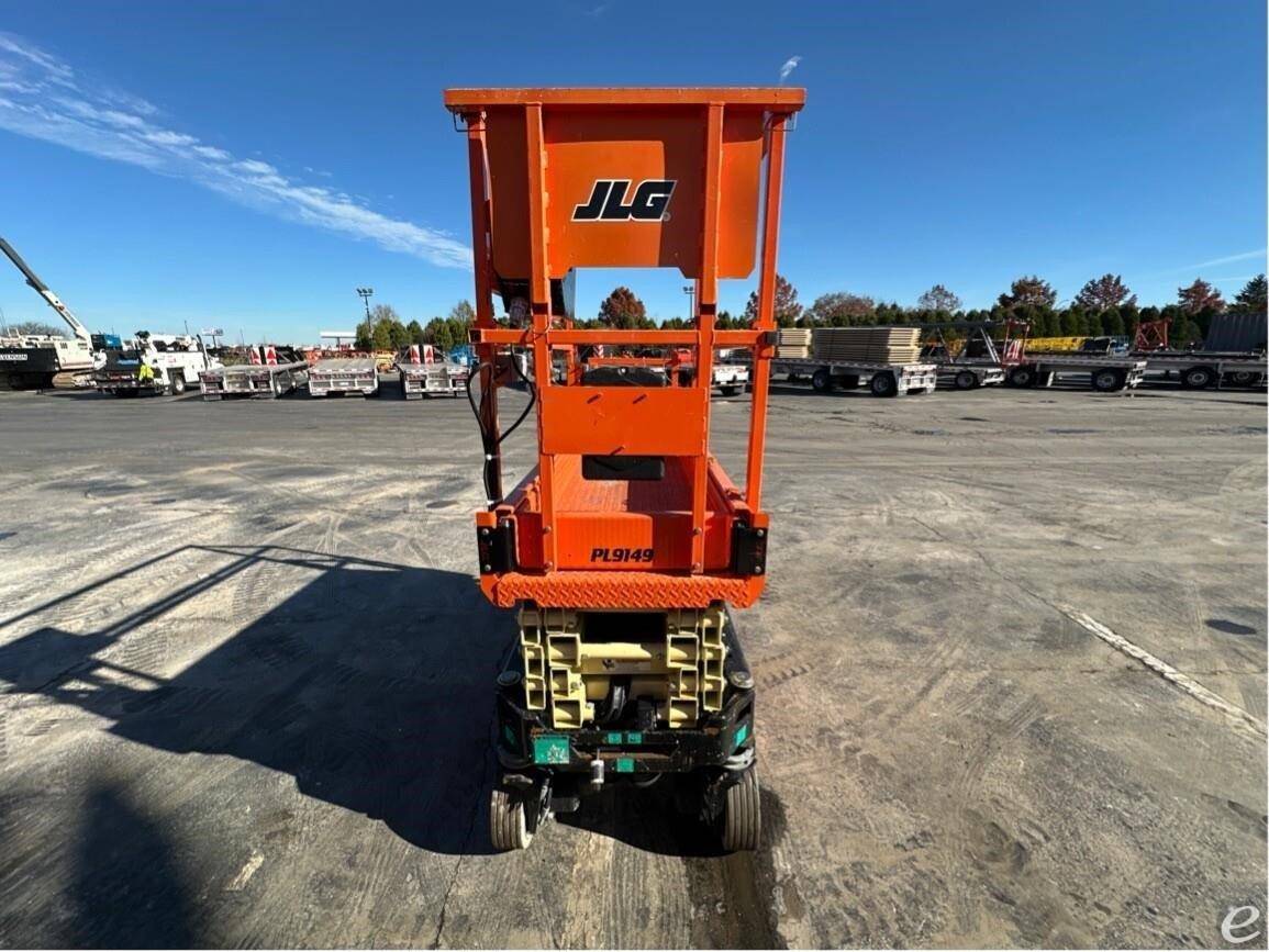 2021 JLG R1932i