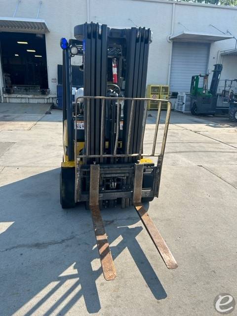 2005 Yale GLC060VX