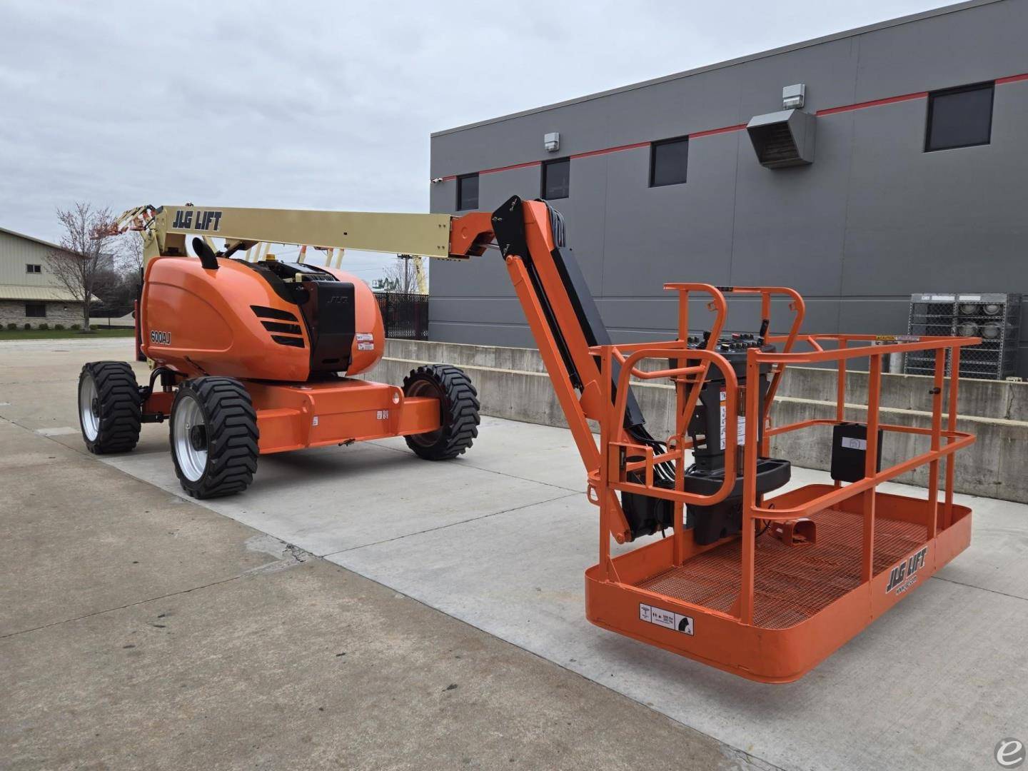 2014 JLG 600AJ Dual Fuel Boom Lift - 123Forklift