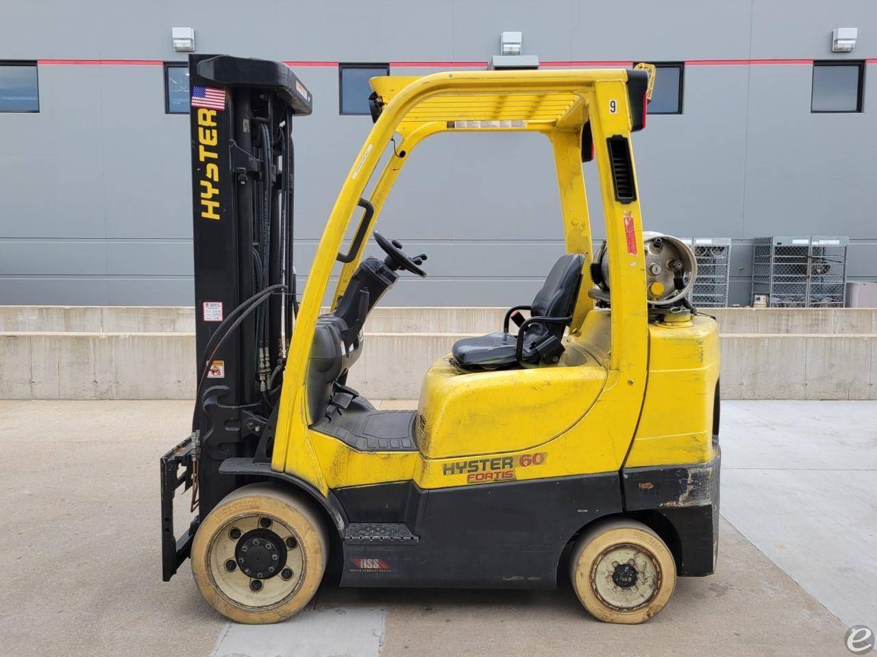 2016 Hyster S60FT LP Gas Forklift