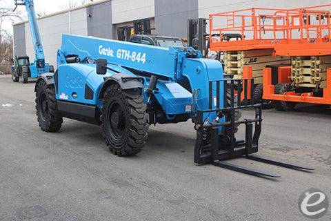 2017 Genie GTH844