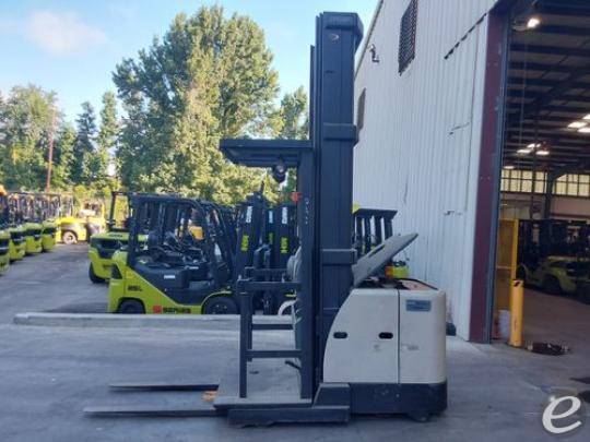2007 Crown SP3400-30 Electric Order Picker - 123Forklift