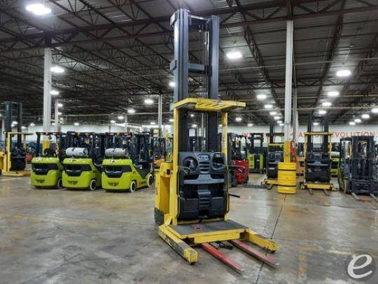 2017 Hyster R30XMA3 Electric Order Picker - 123Forklift