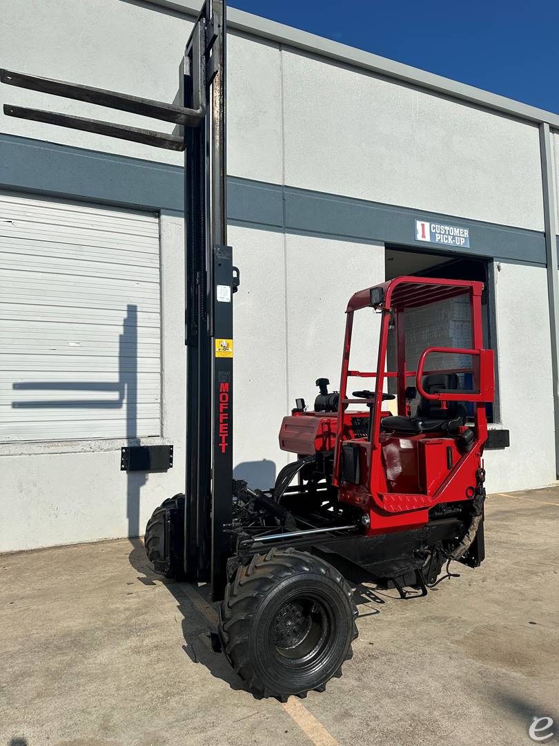 2002 Moffett M5500 Diesel Forklift - 123Forklift