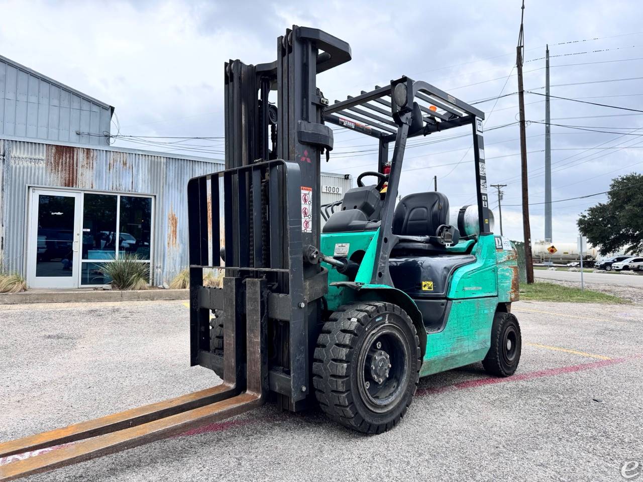 2017 Mitsubishi FG30N LP Gas Forkli...