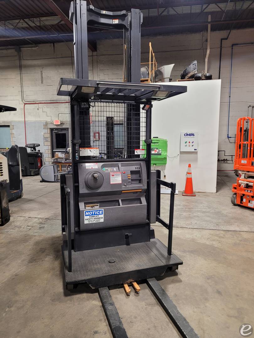 2012 Crown SP3520-30