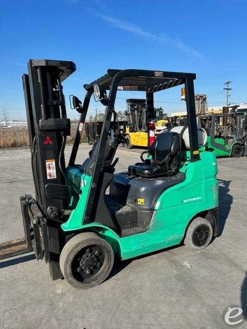2017 Mitsubishi FGC25N
