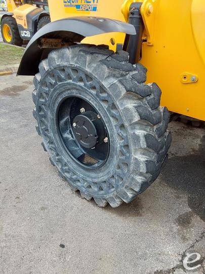 2019 JCB 510-56