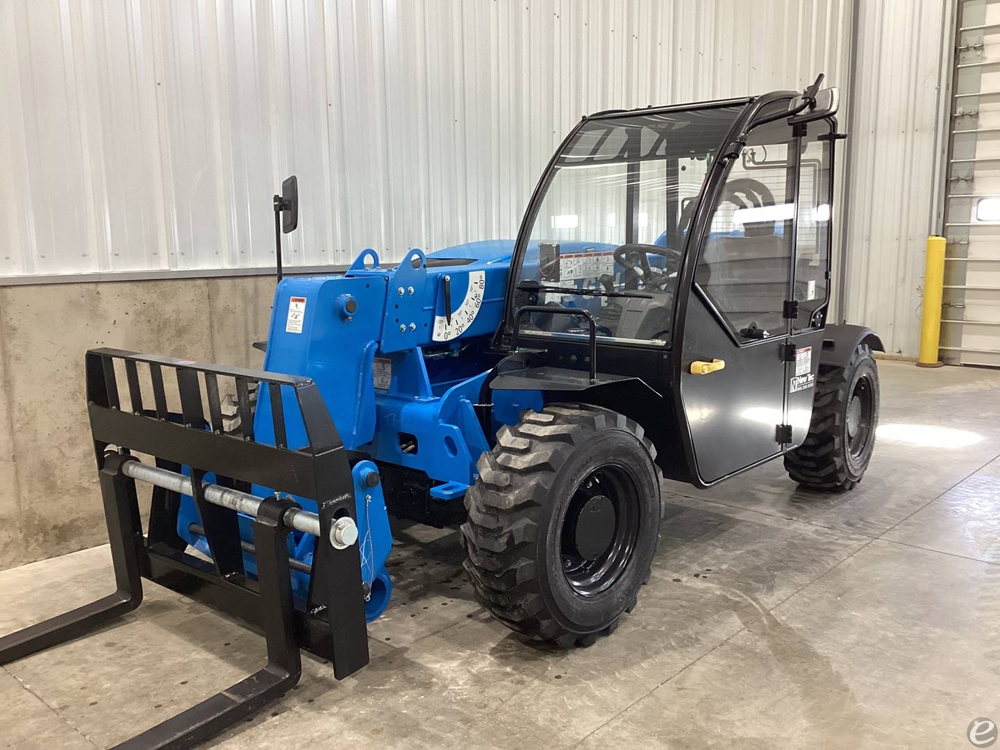 2025 Genie GTH5519		