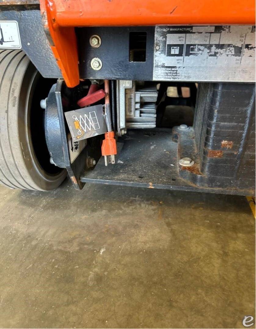 2021 JLG R1932i