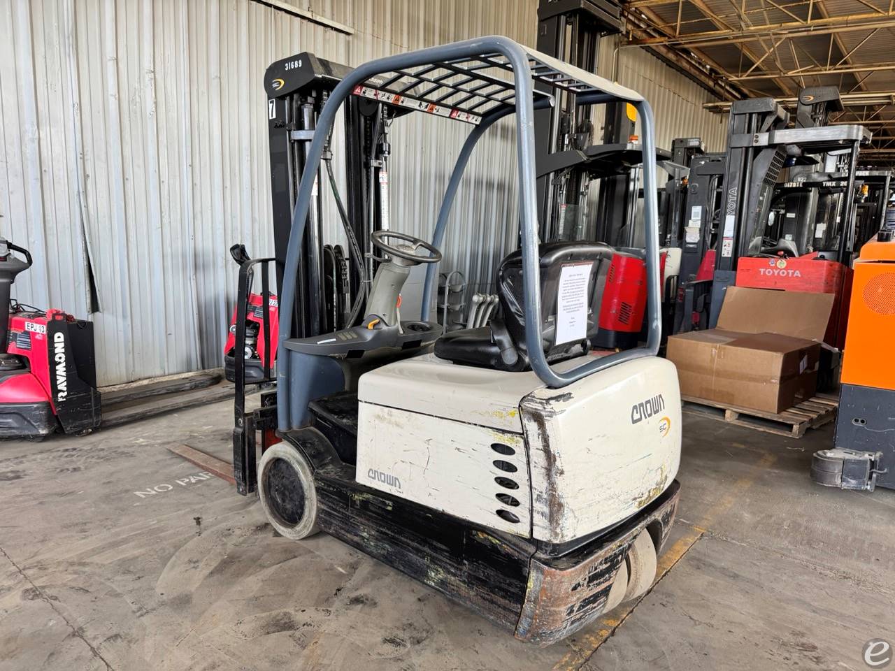2000 Crown SC4020-30