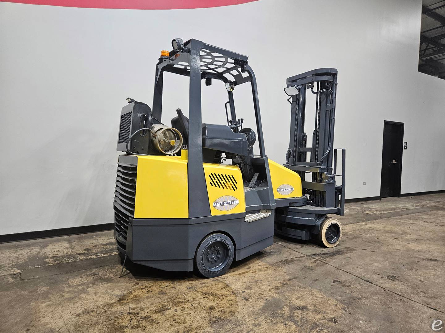 2015 Aisle-Master 44S