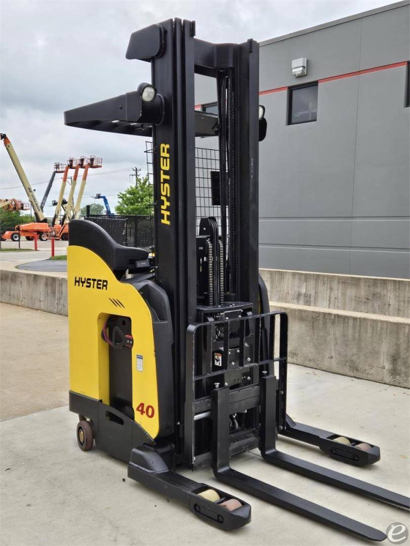 2016 Hyster N40ZRS2 Electric Reach Truck - 123Forklift