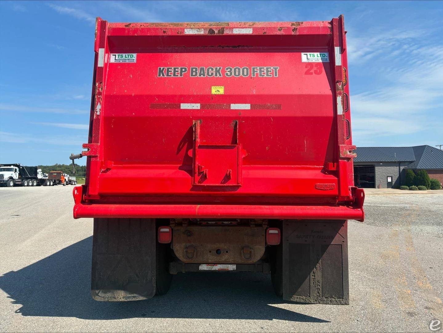 2023 Kenworth T880