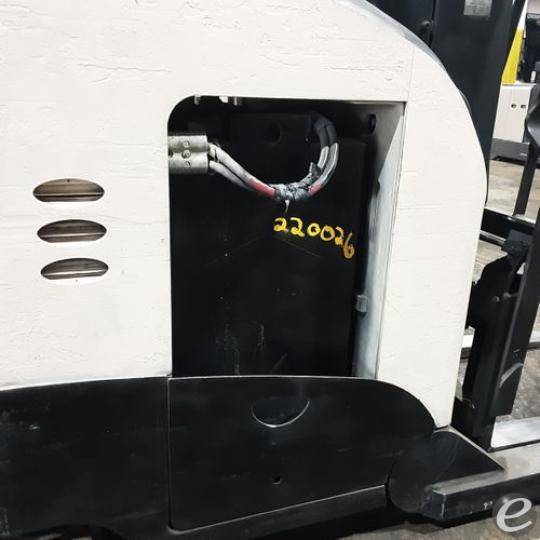 2018 Crown RR5725-45