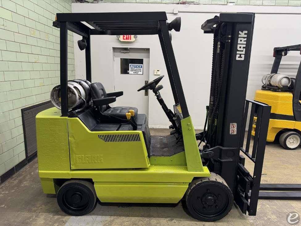1990 Clark GCX25 LP Gas Forklift